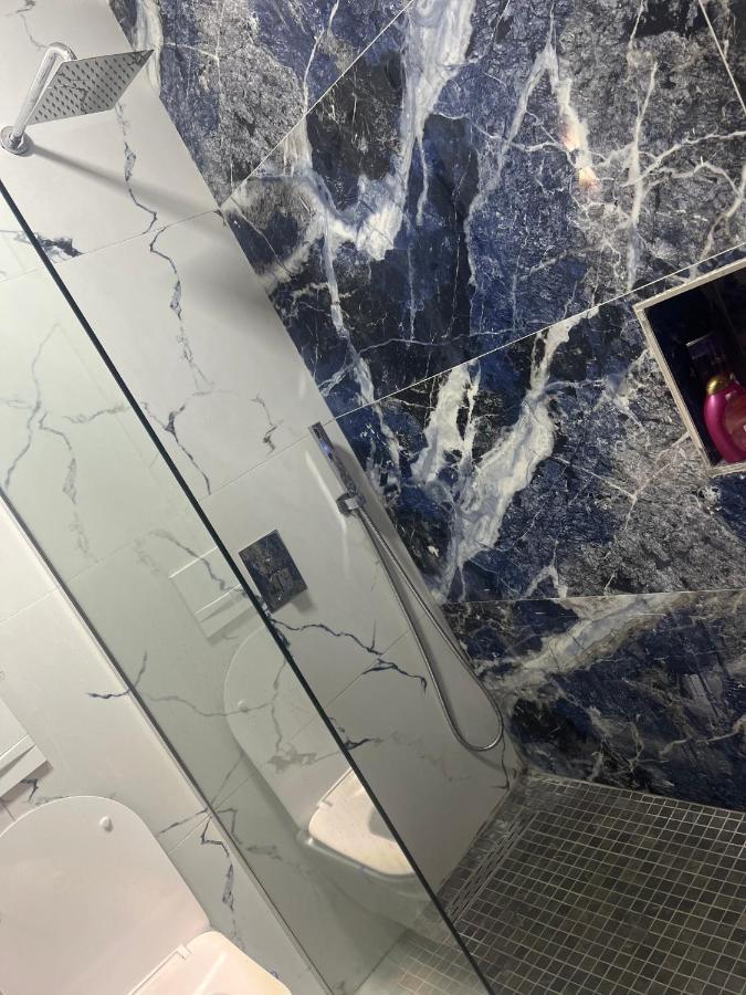 Guest House Open Room Durres Bagian luar foto